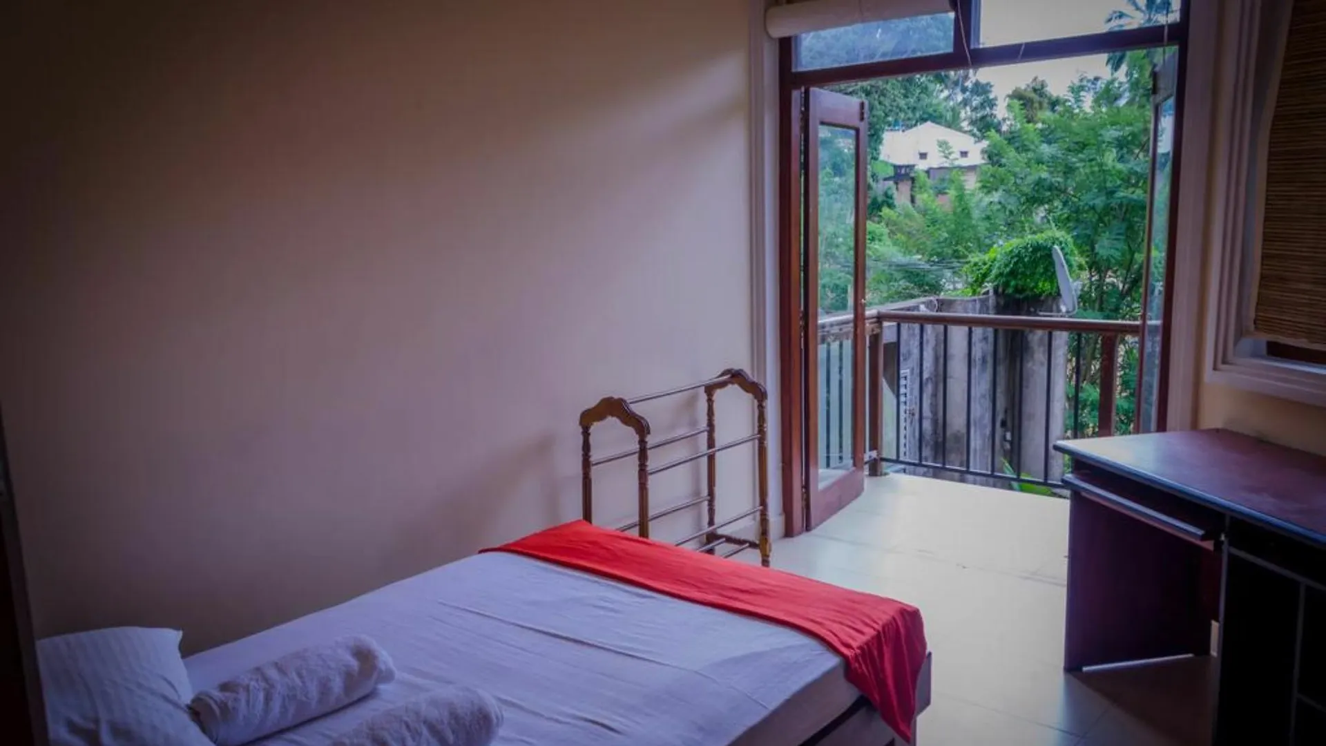 Daire Lake Reach Residence Kandy